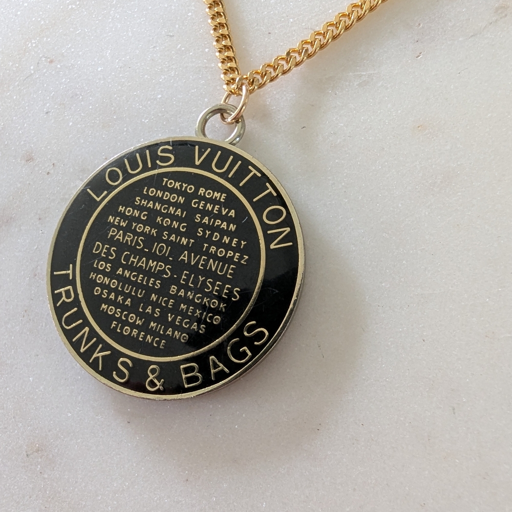 Louis Vuitton Black and Gold Pendant Necklace - Picture 3 of 4